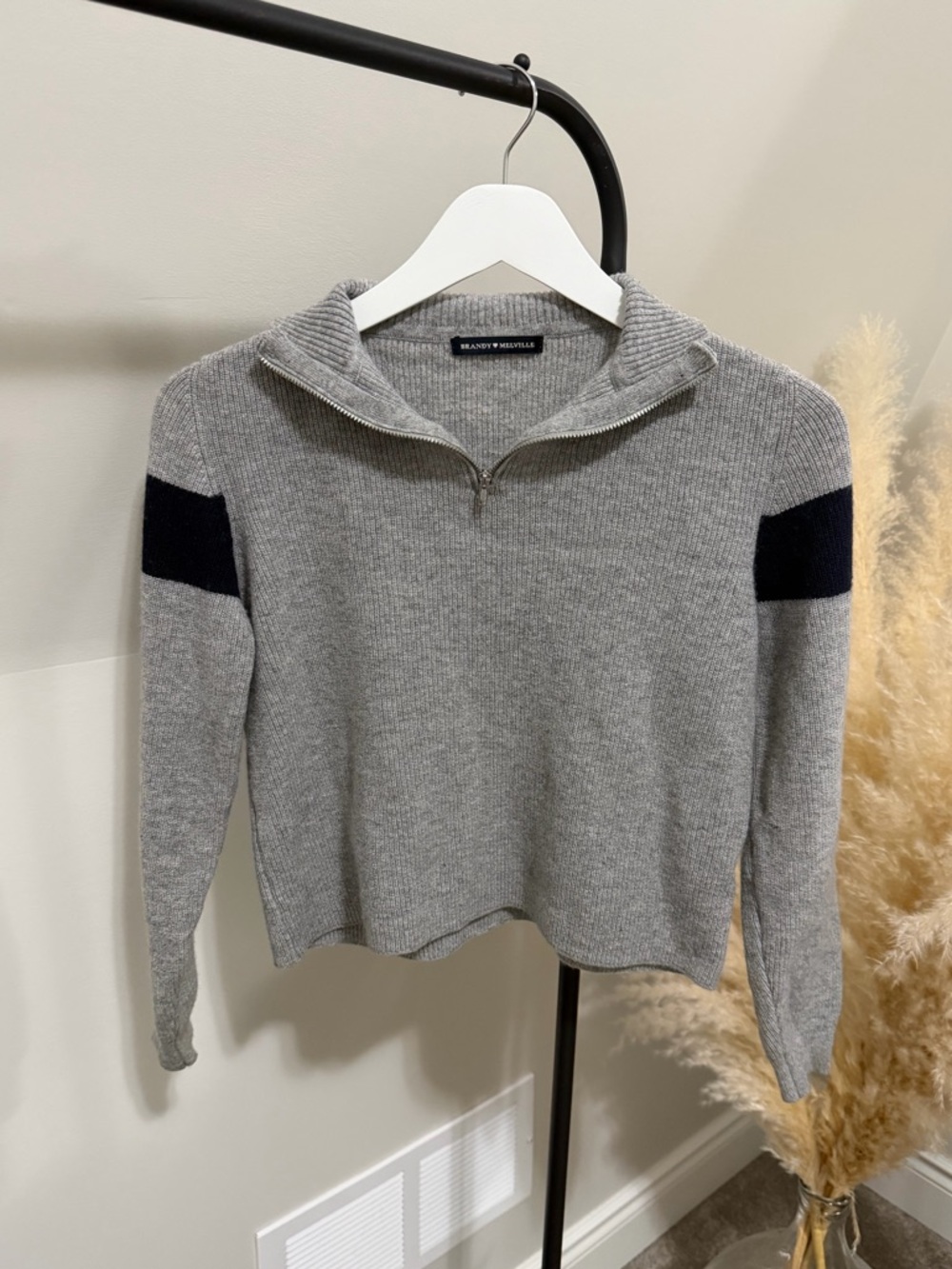 🤍 Brandy Melville Ribbed Quarter Zip Sweater – Grey w/ Stripe Detail